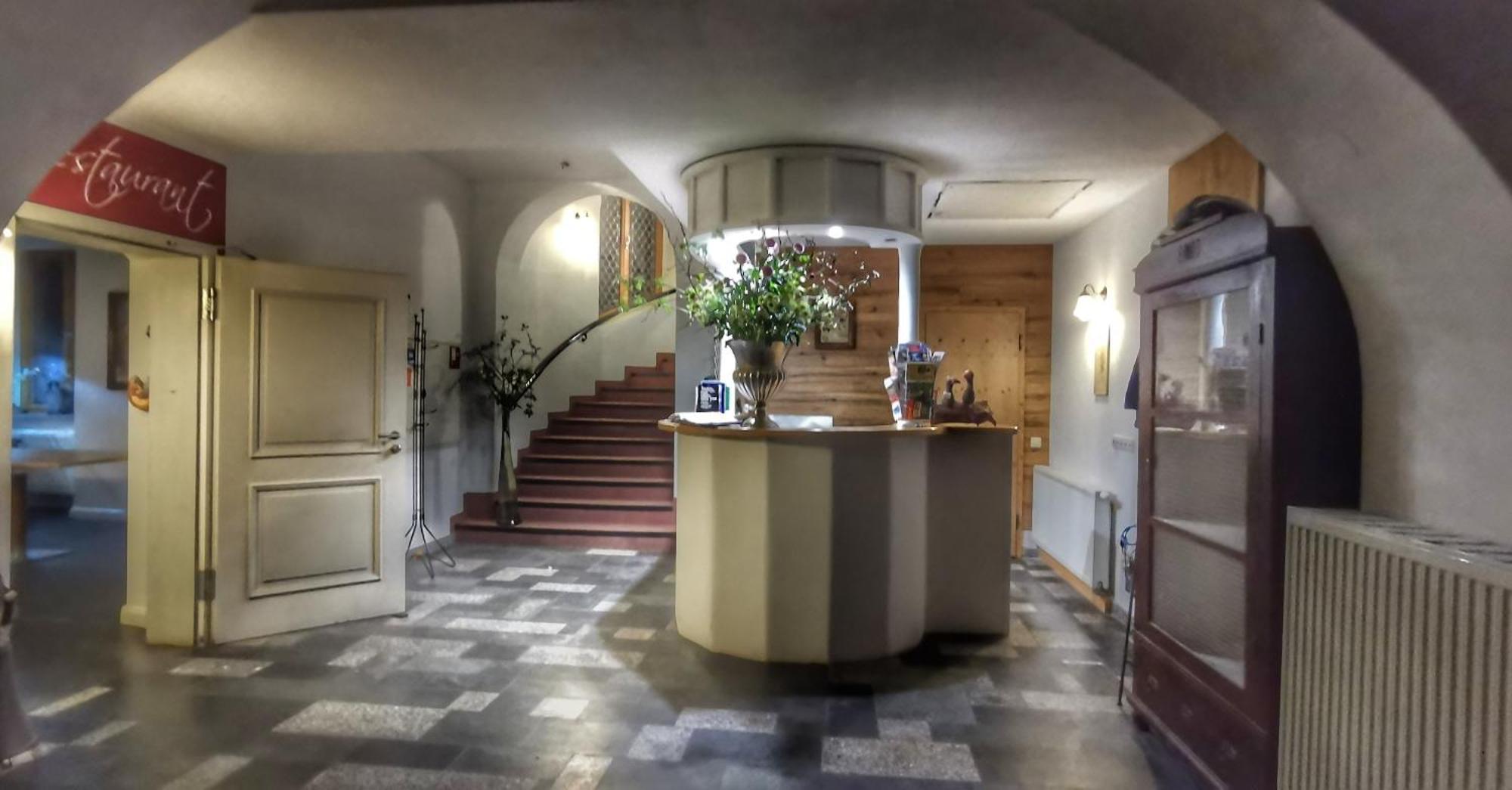 Hotel & Restaurant Schloss Weissenburg Uhlstädt 외부 사진