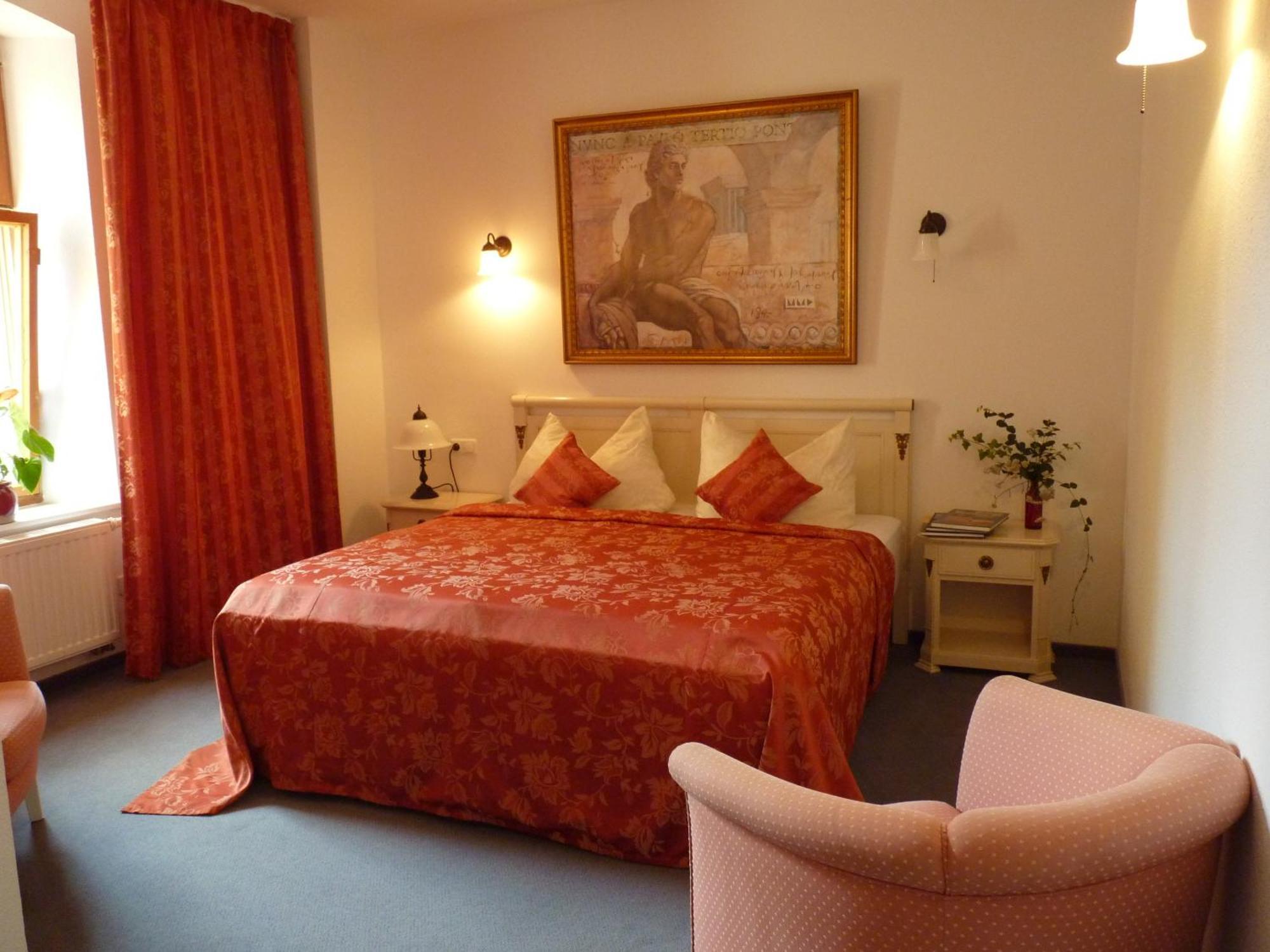 Hotel & Restaurant Schloss Weissenburg Uhlstädt 객실 사진