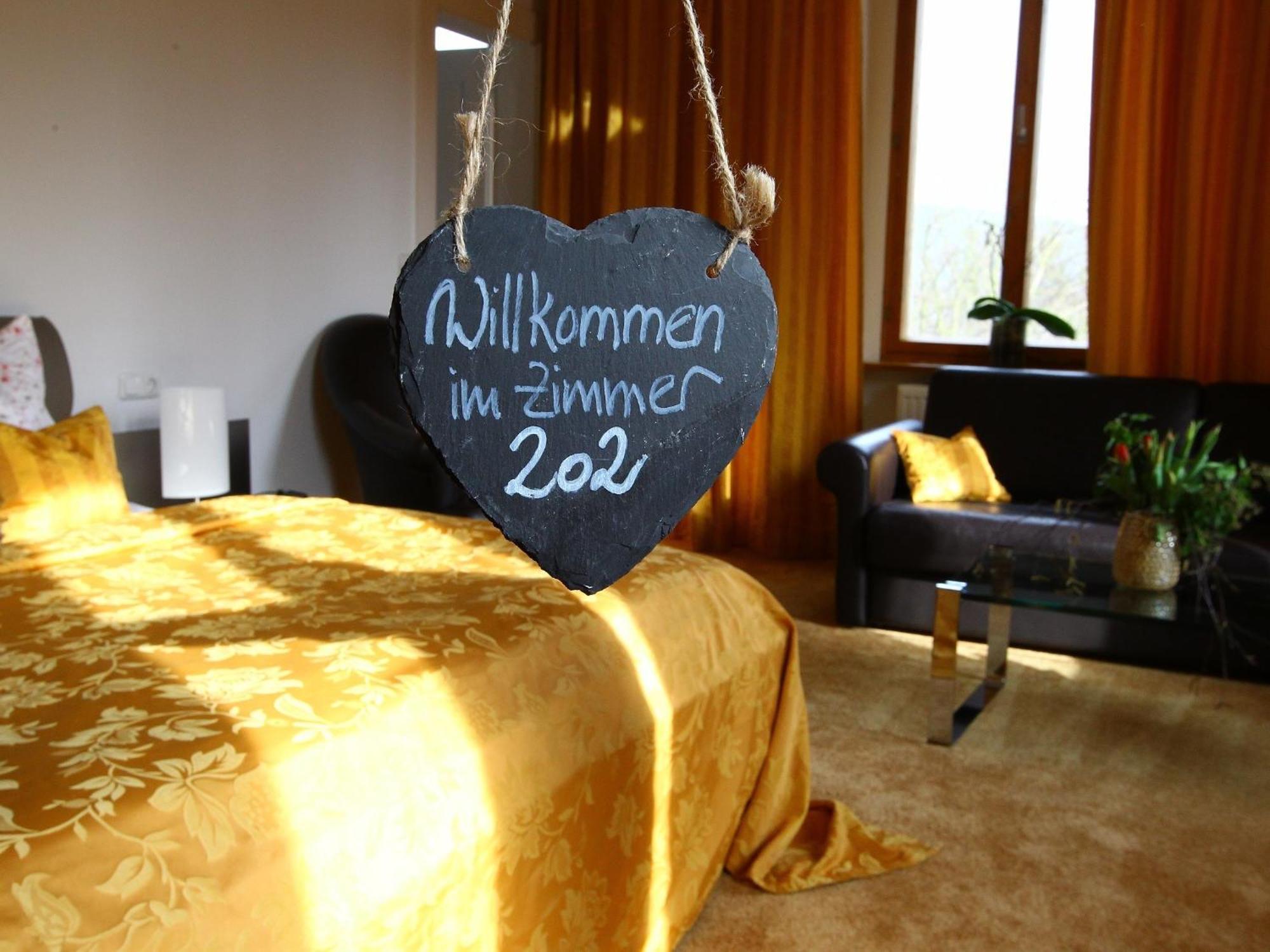 Hotel & Restaurant Schloss Weissenburg Uhlstädt 외부 사진